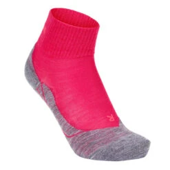 Falke TK5 WANDER SHORT Damen Wandersocken ROSE